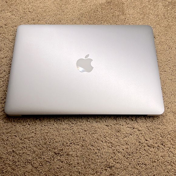 MacBook Laptop